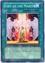 Gift of the Martyr [DR3-EN219] Common