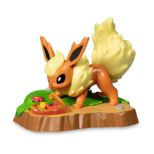 Pokemon - Eevee & Friends: Flareon Figure by Funko